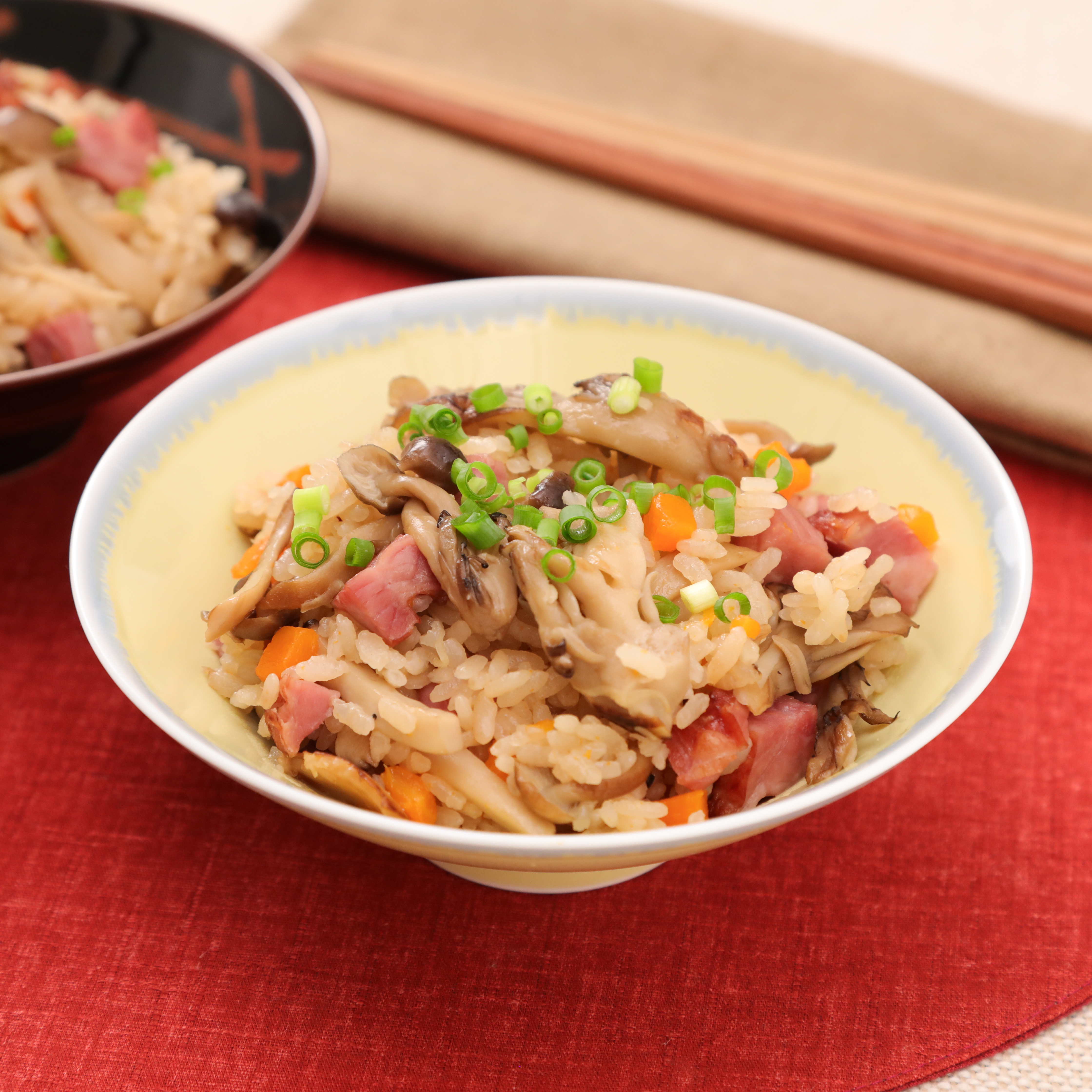 風味◎焼ききのこの中華風炊き込みご飯 サムネイル画像